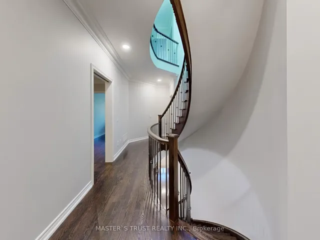 Additional image 19 of 260 Russell Hill Rd Unit 11