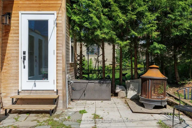 Additional image 46 of 32 Manderley Dr