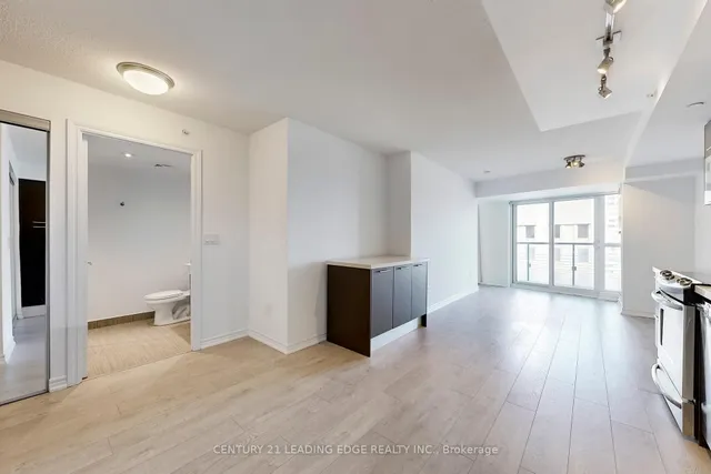 Additional image 15 of 386 Yonge St Unit 1904