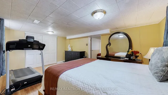 Additional image 25 of 33 Savarin St