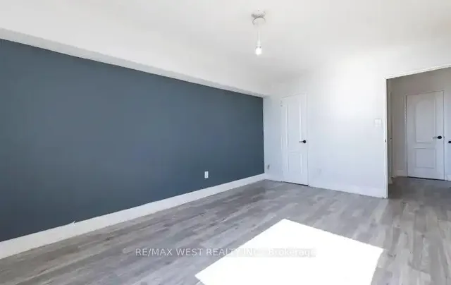 Additional image 24 of 85 Emmett Ave Unit 1405