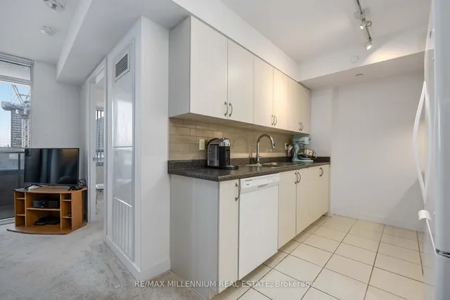 Additional image 16 of 8 Trent Ave Unit 407