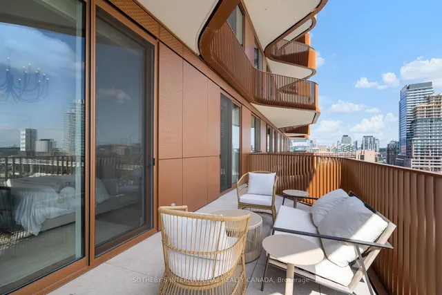 Additional image 9 of 155 Merchants' Wharf Unit 903