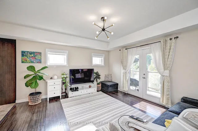 Additional image 12 of 1102 Fairway Rd Unit B