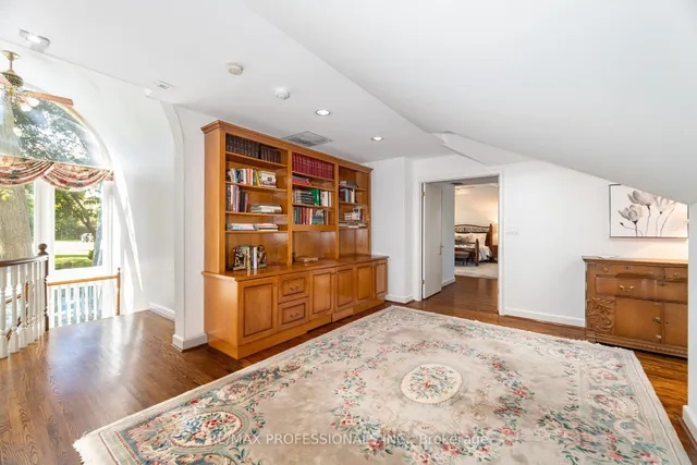 Additional image 33 of 32 Edenbrook Hill