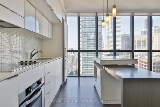 Additional image 7 of 110 Charles St Unit 2904