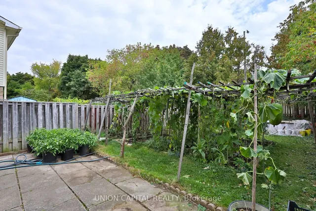 Additional image 2 of 72 Bushmills Sq