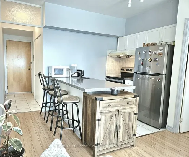 Additional image 6 of 600 Queens Quay Unit 1028