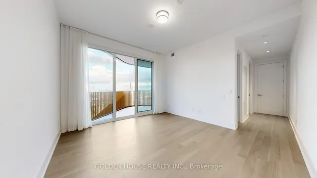 Additional image 16 of 155 Merchants' Wharf Unit 1311