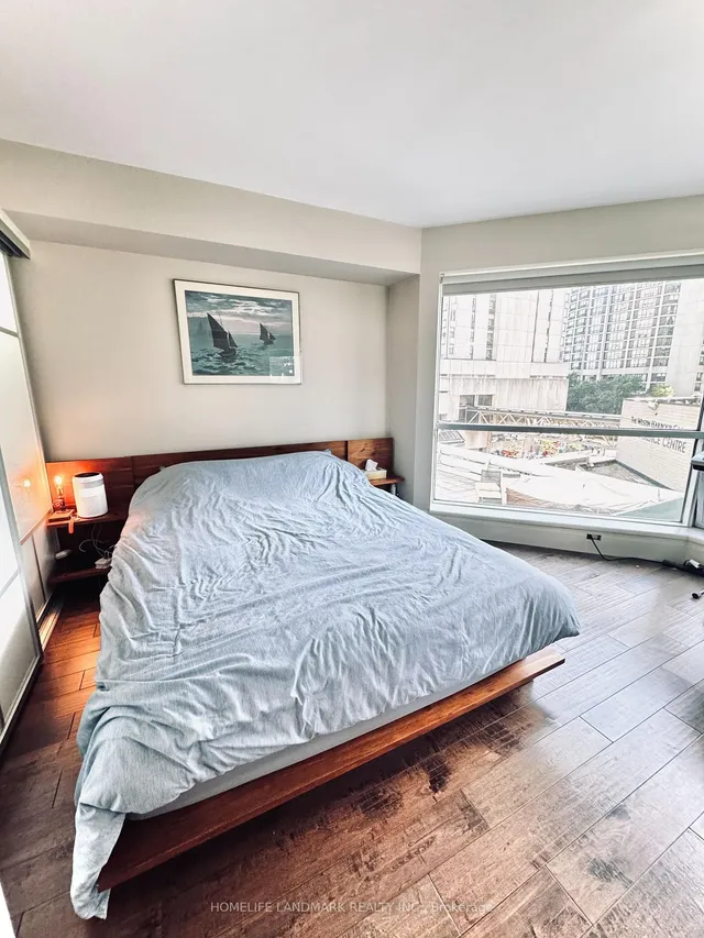 Additional image 40 of 10 Queens Quay Unit 408