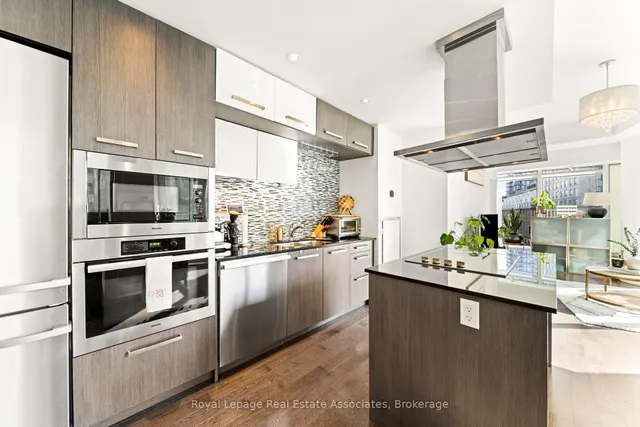Additional image 11 of 8 The Esplanade Unit 507
