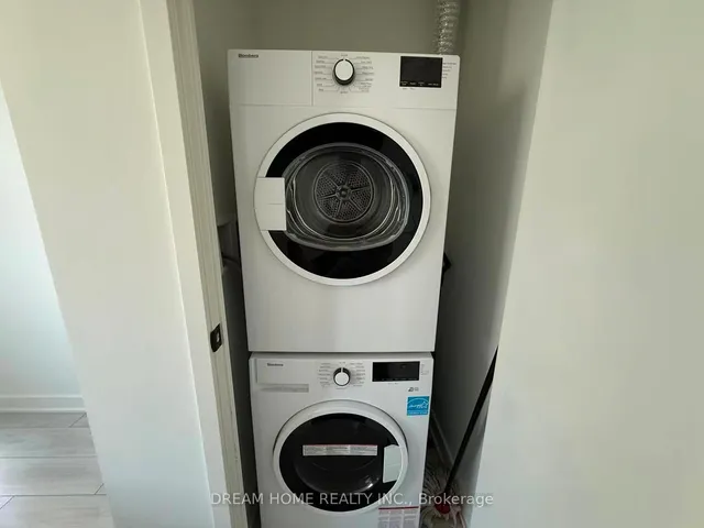 Additional image 14 of 55 Charles St Unit 1413