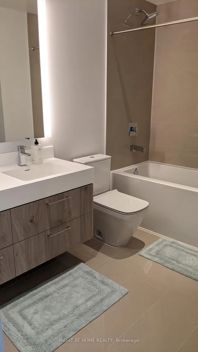 Additional image 9 of 1 Yorkville Ave Unit 1010