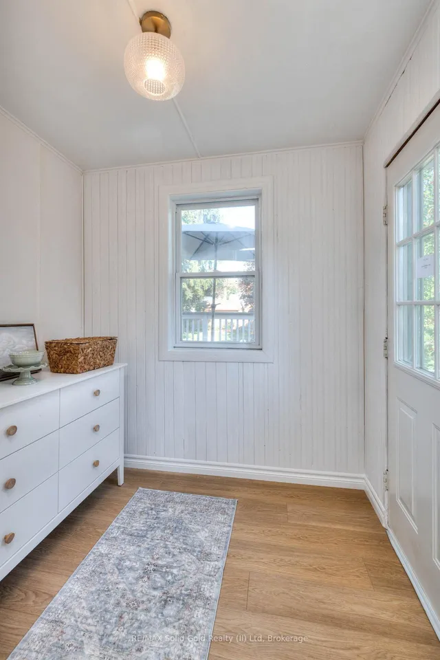 Additional image 21 of 33 Bloomingdale Rd