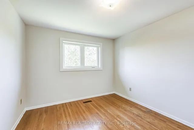 Additional image 13 of 18 Axsmith Cres