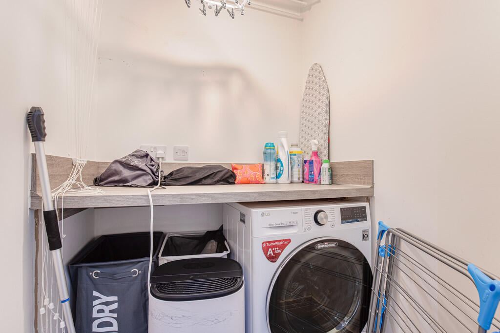 Additional image 21 of May Baird Gardens, Aberdeen