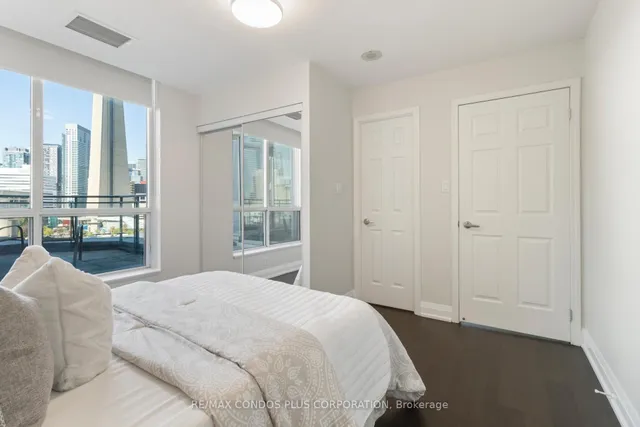 Additional image 39 of 230 Queens Quay Unit 1215