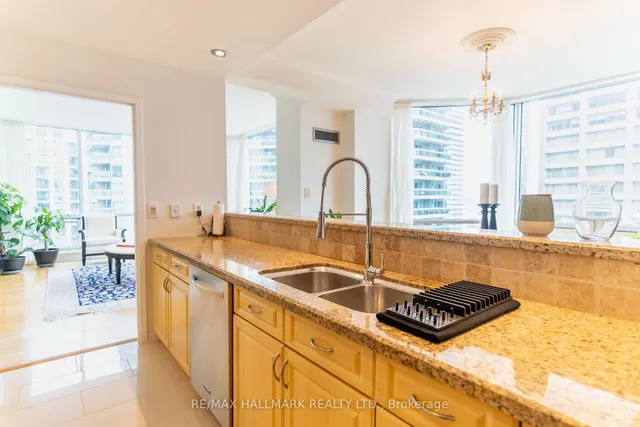 Additional image 12 of 10 Queens Quay Unit Ph9