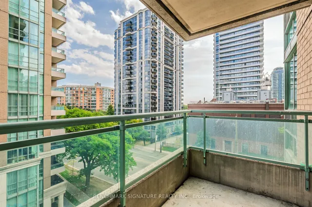 Additional image 19 of 3 Pemberton Ave Unit 608