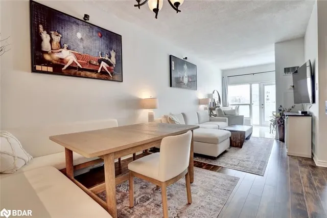 Additional image 10 of 600 Queens Quay Unit 633