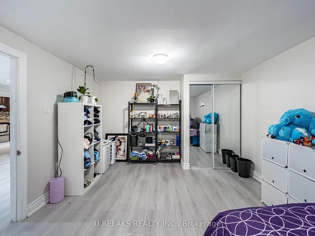 Additional image 43 of 82 Crow Tr