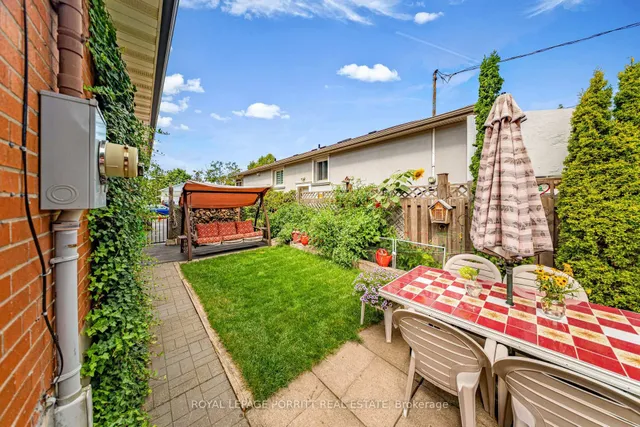 Additional image 32 of 26 Richland Cres