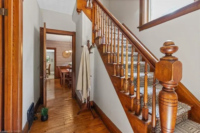 Additional image 21 of 19 Richmond Ave