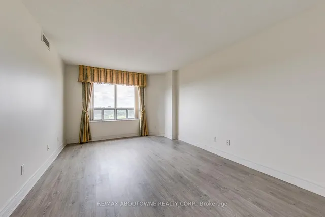 Additional image 8 of 5418 Yonge St Unit 1805