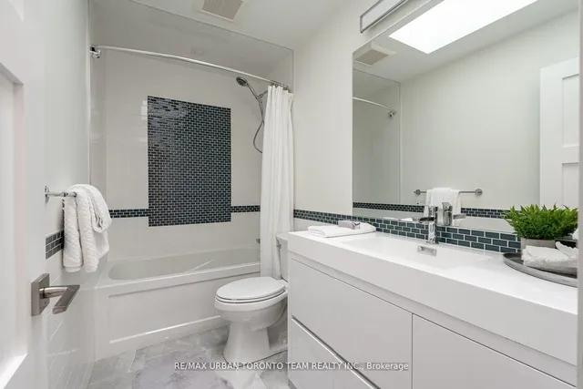 Additional image 17 of 26 Kalmar Ave