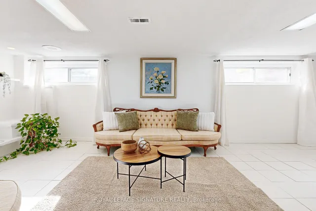 Additional image 24 of 78 Langholm Dr