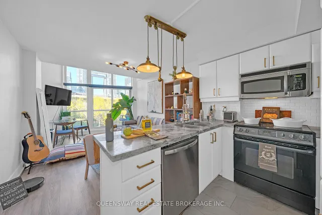 Additional image 12 of 550 Queens Quay Unit 429