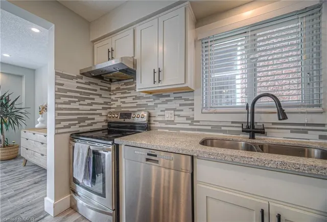 Additional image 13 of 220 Sienna Cres