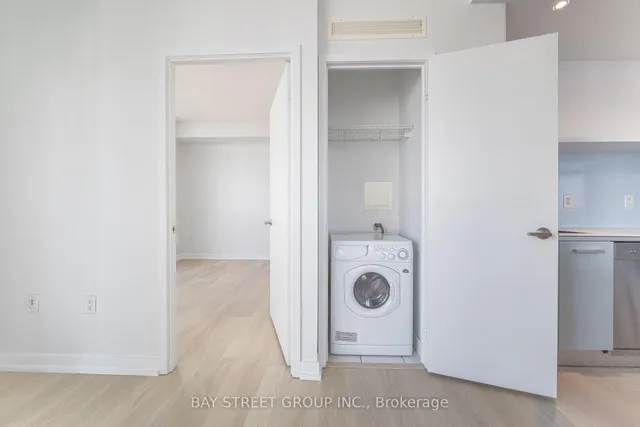 Additional image 12 of 38 Dan Leckie Way Unit 2807