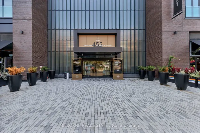 Additional image 19 of 455 Wellington St Unit 907