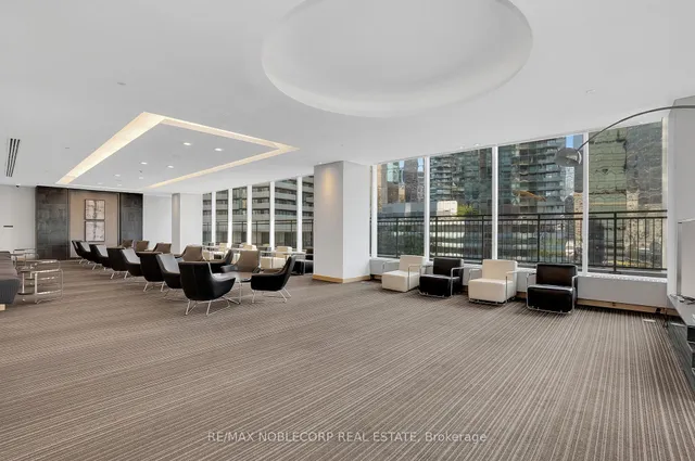 Additional image 38 of 55 Bremner Blvd Unit 4407