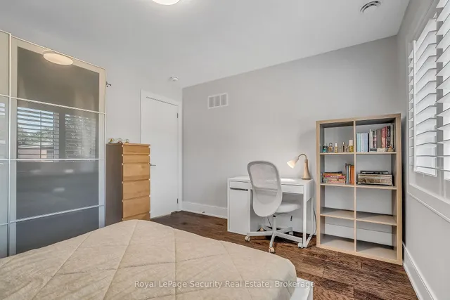 Additional image 33 of 7 Avalon Ave