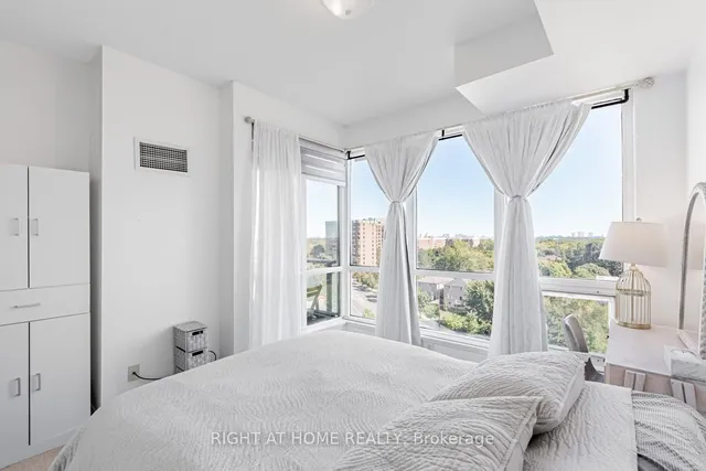 Additional image 19 of 18 Holmes Ave Unit 815