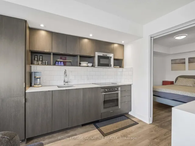 Additional image 16 of 89 McGill St Unit 1912