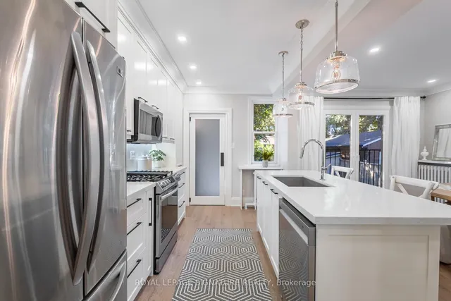 Additional image 19 of 171 Melrose Ave