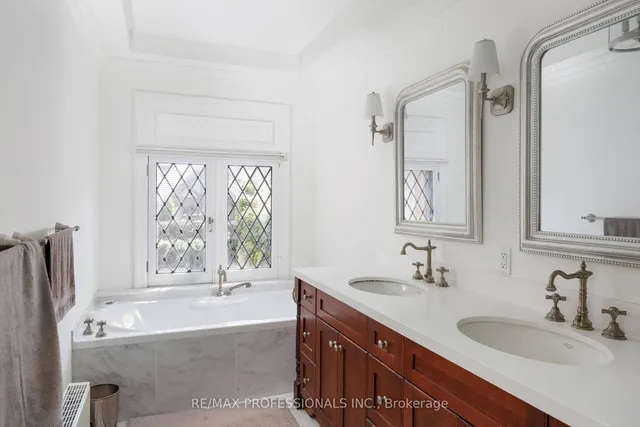 Additional image 38 of 16 Kingsway Cres