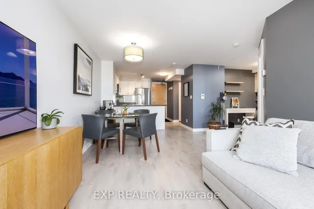 Additional image 7 of 212 Eglinton Ave Unit 1510