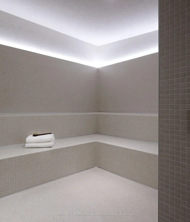 Additional image 20 of 155 Merchants' Wharf Unit 903