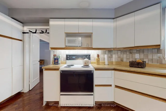 Additional image 13 of 147 Mossgrove Tr