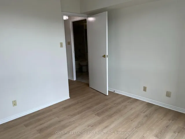 Additional image 16 of 10 Queens Quay Unit 607