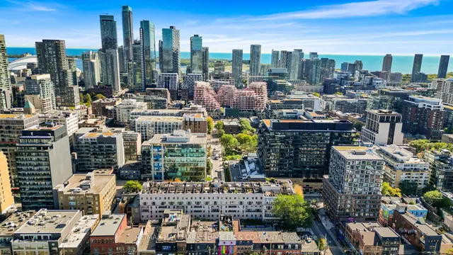 Additional image 40 of 500 Richmond St Unit 331