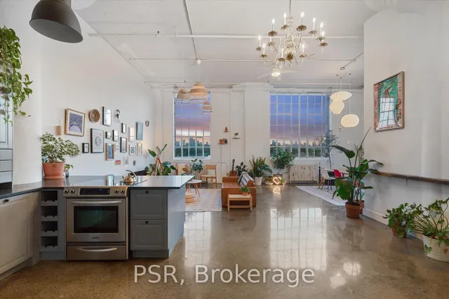 Additional image 22 of 245 Carlaw Ave Unit 400