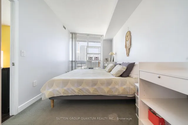 Additional image 16 of 38 Dan Leckie Way Unit 1810