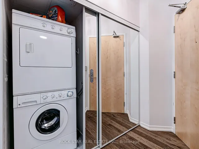 Additional image 32 of 55 Bremner Blvd Unit 4501