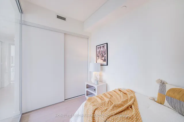 Additional image 15 of 65 Mutual St Unit 2001