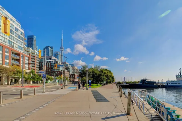 Additional image 30 of 600 Queens Quay Unit 633